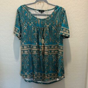 BOHO jade color top